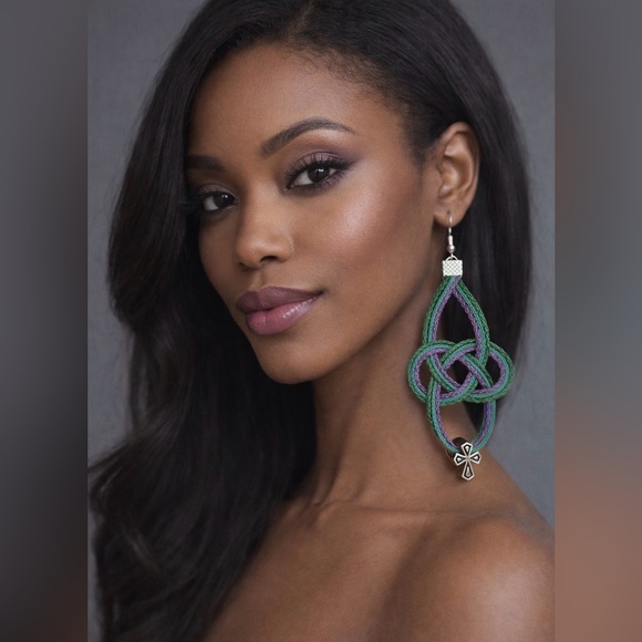 Handmade Jewelry - NEW! Handmade Elegant Purple and Green Knot Earrings with Cross